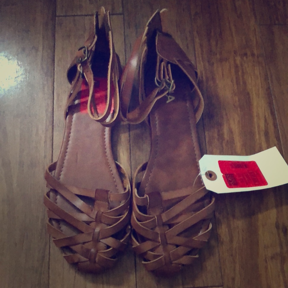 New MIA flat summer shoe